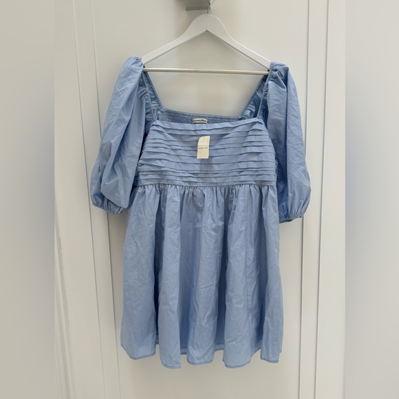 Abercrombie & Fitch Dresses & Skirts - A&F Emerson Poplin Puff Sleeve Mini Dress